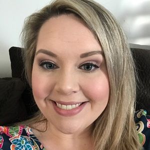 Meet your Posher, Kim